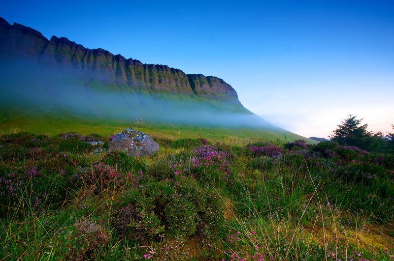 143_Benbulben-And-The-Heather-