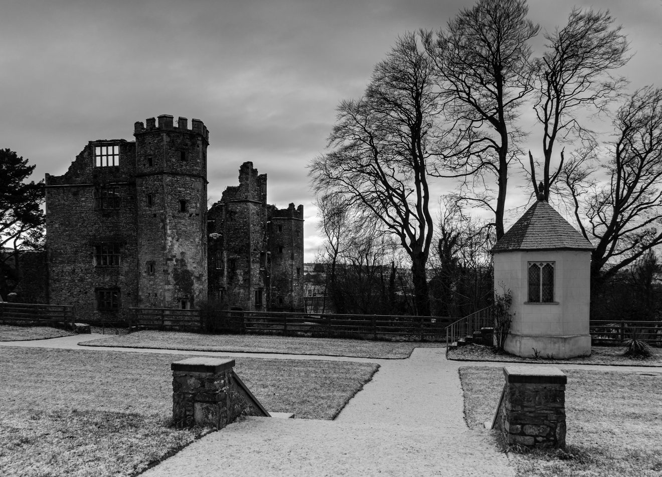 22. M G1 11_Mallow Castle in winter - Ann O'Mara